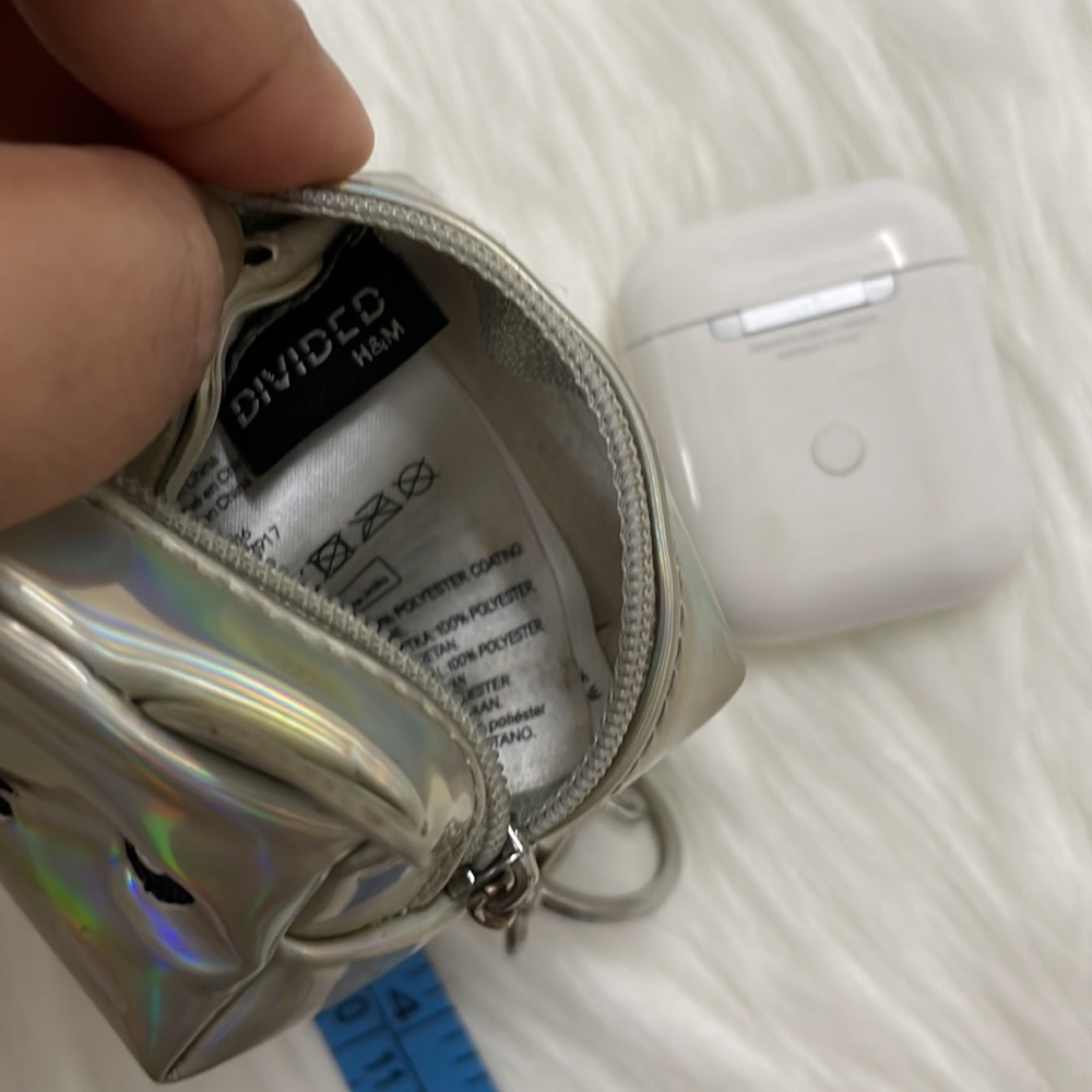 H&M cute EarPods/coins clutch - Picture 3 of 6